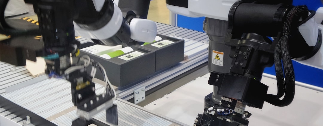 Haulotte and Builder Assist to integrate robots onto MEWPs