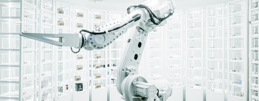 Haulotte integrates robotic arms onto mobile elevated work platforms