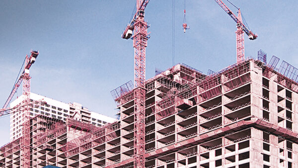 Gateway 2 delays trigger risk allocation questions across project teams