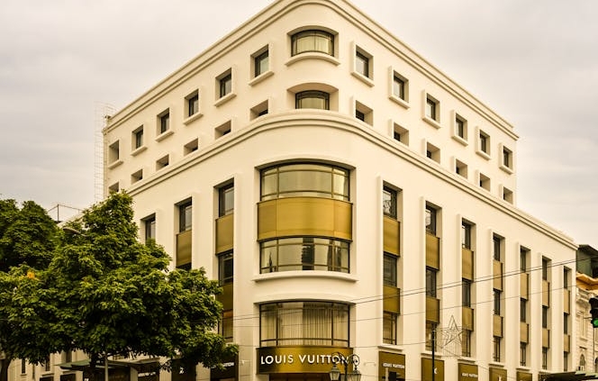 New Bond Street scheme elevates design standards in luxury retail development