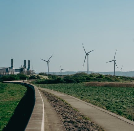 Network Rail seeks suppliers for £125M renewable energy framework deal